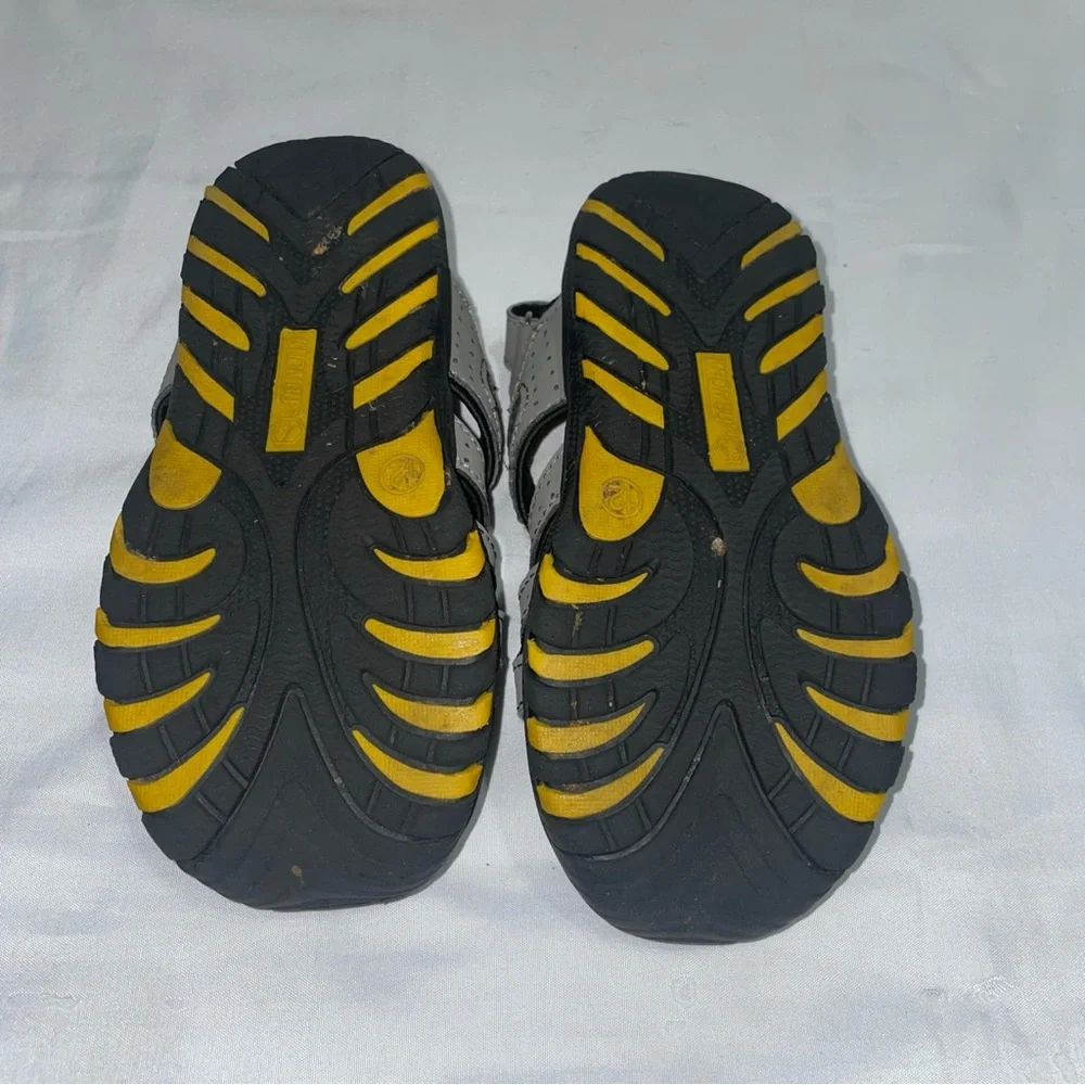 Khombu Kyle Boys Grey Yellow Closed Toe‎ Water Sandals Size 12 Outdoor Hiking